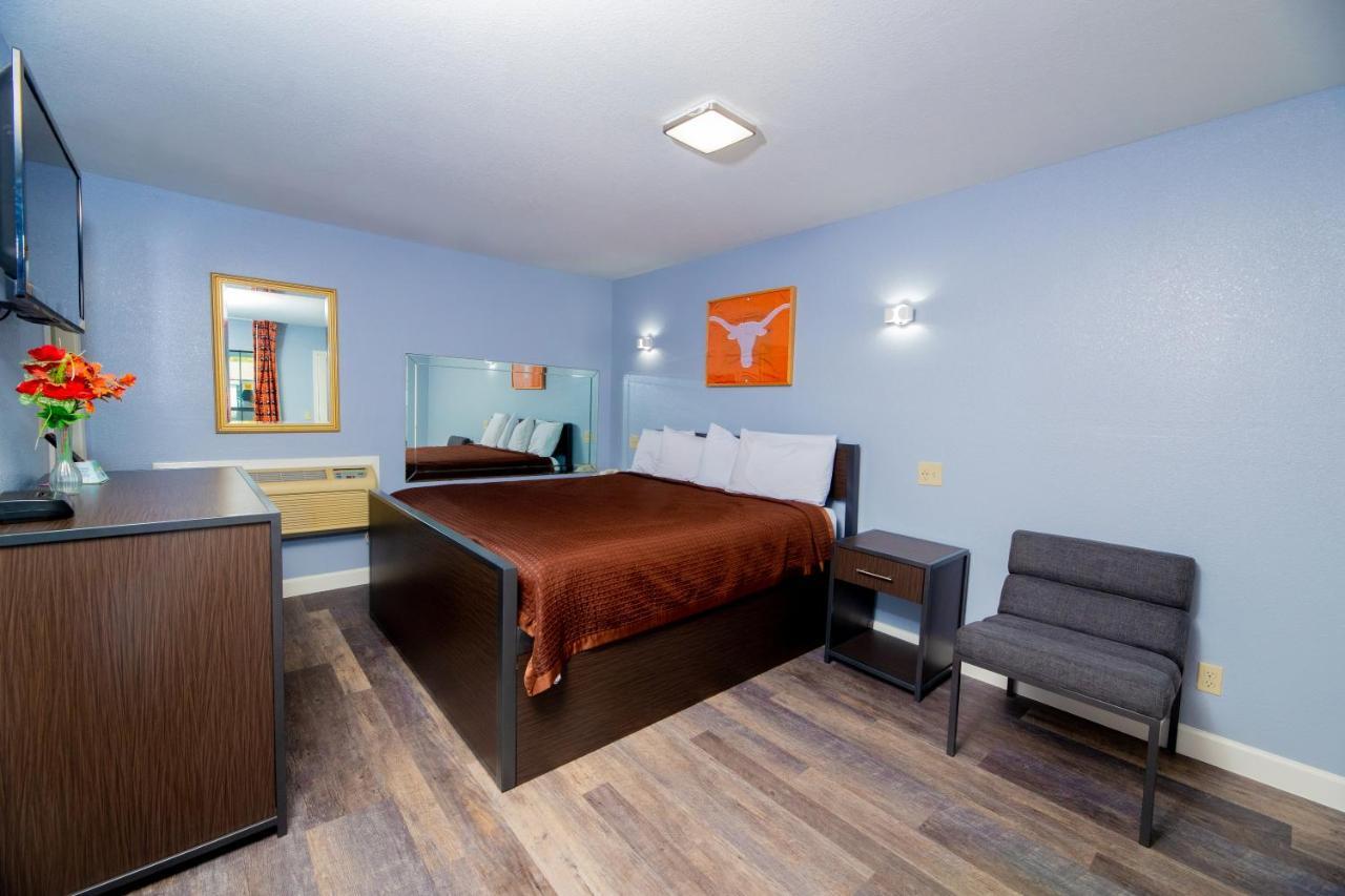Of The Dove Motel 2*